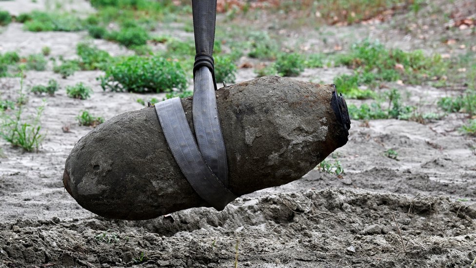 WWII bomb river Po
